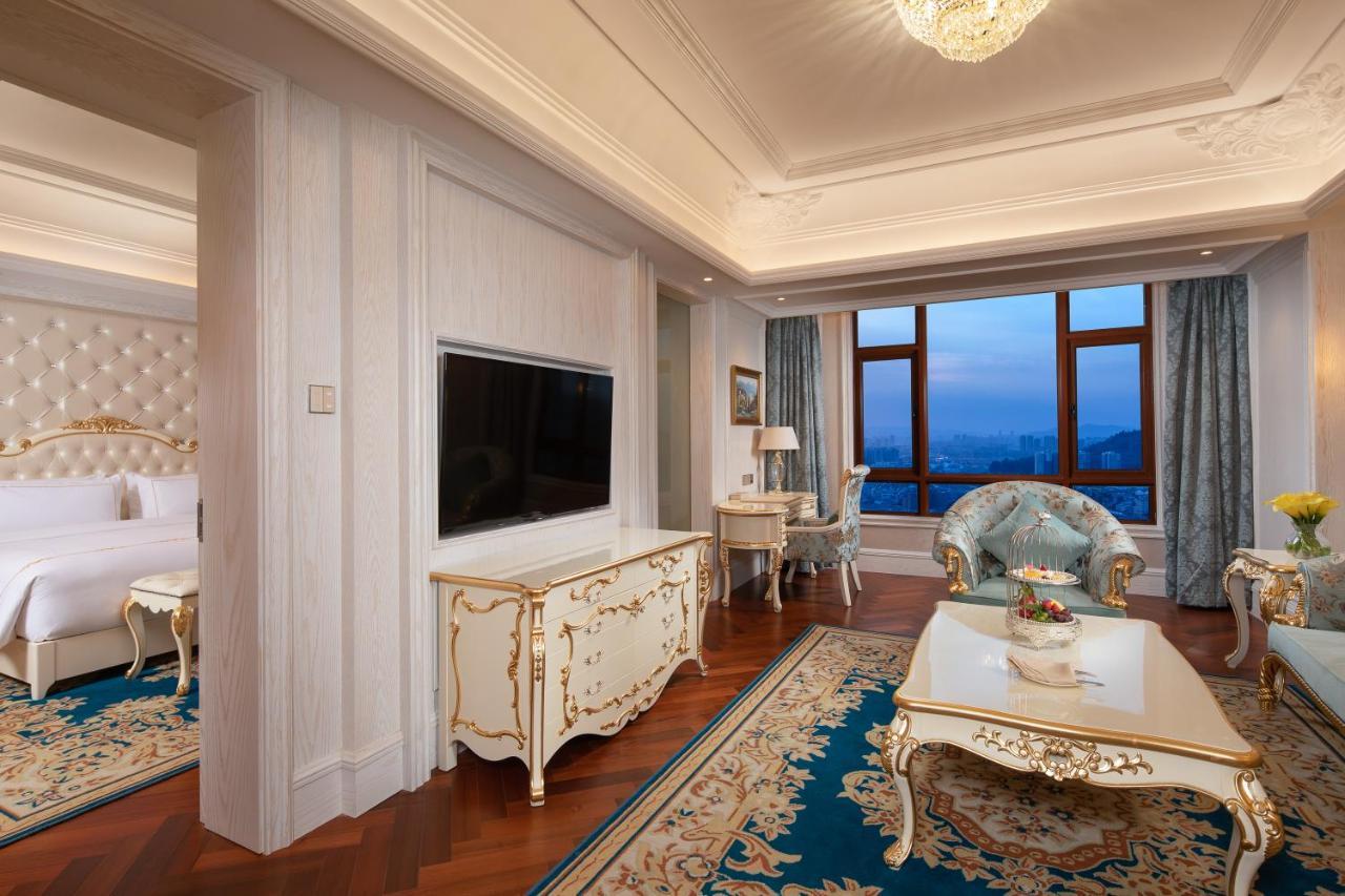 Wyndham Grand Kunming East 호텔 외부 사진