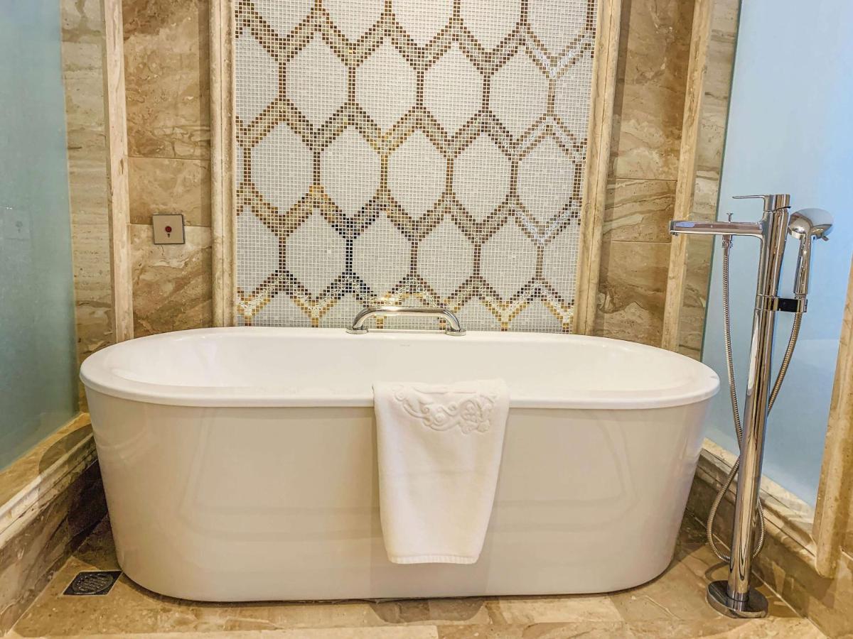 Wyndham Grand Kunming East 호텔 외부 사진